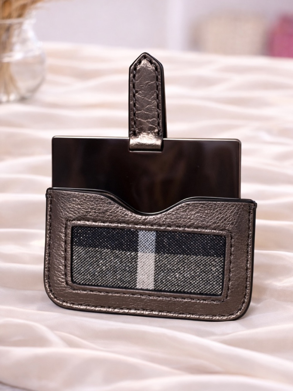 Burberry Metallic Bronze Card & Key Holder Set with House Check - Picture 5 of 8